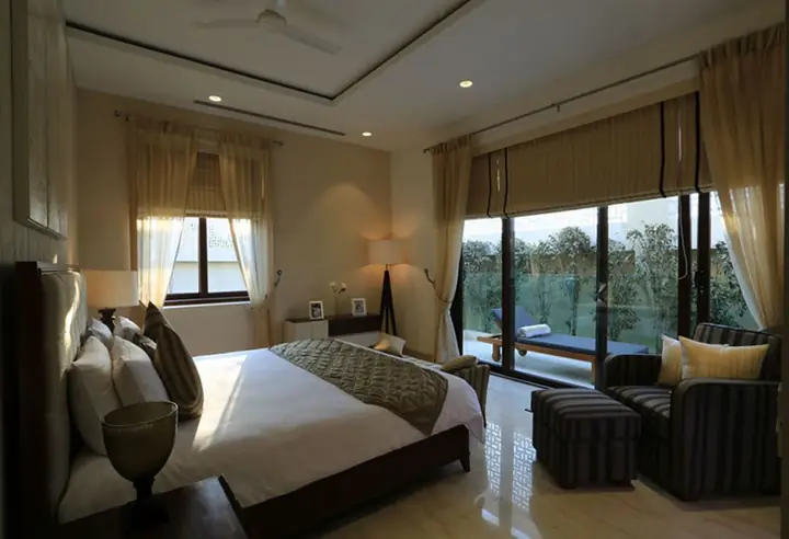 Bedroom with Garden View