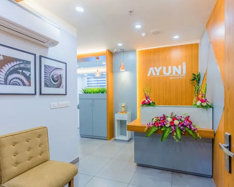 Reception at the Ayuni Direct Realty office, Galleria Tower, DLF Phase IV